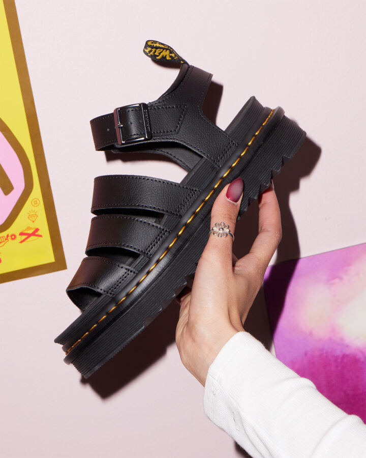 Dr. Martens Voss sandal
